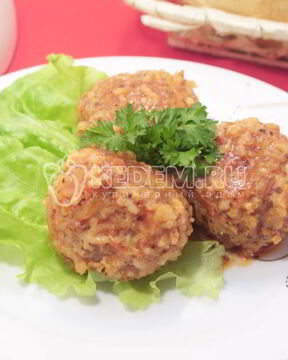 Тефтели в мультиварке с протертыми помидорами