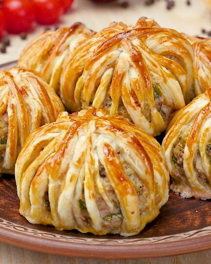 Рецепт тефтелей в слоеном тесте