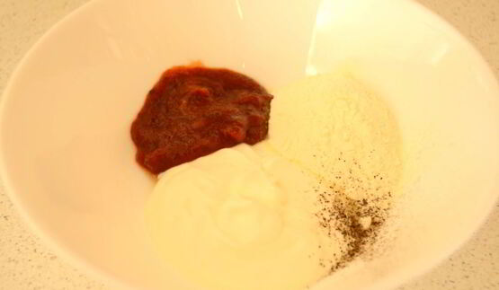 тефтели в сметанно томатном соусе на сковороде