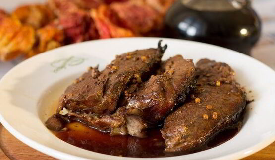 коричневое жаркое по-венски