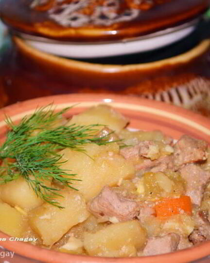 Рецепт жаркого со свининой в горшочке