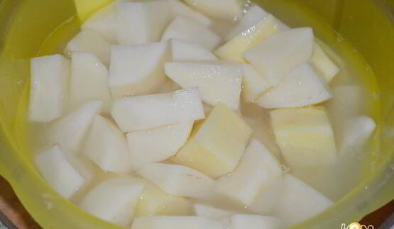 жаркое со свининой в горшочке