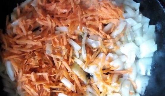 жаркое телятина в духовке с солеными огурцами