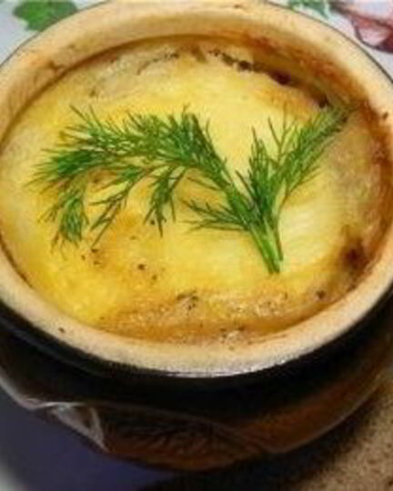 Рецепт жаркого в горшочках с картофельной крышкой