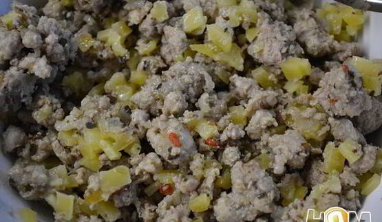 картофельные зразы с мясом и сыром