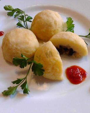 Картофельные зразы в духовке с грибами