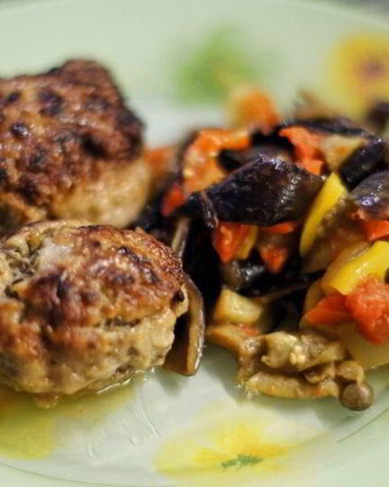 Рецепт мясных зраз с грибами