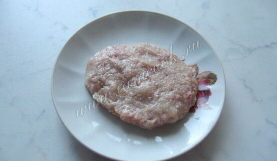 мясные зразы с омлетом