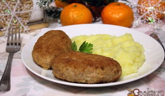 мясные зразы с сыром, яйцом и зеленью