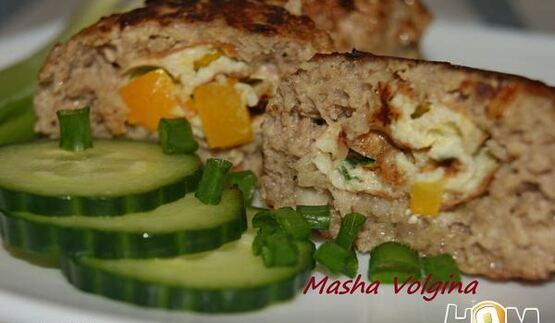 мясные зразы с яичным блинчиком