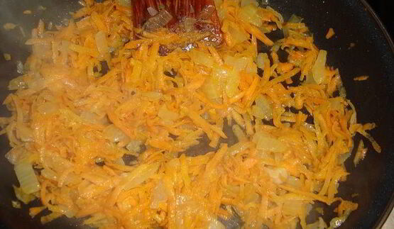 гороховая каша с мускатным орехом и соевым соусом