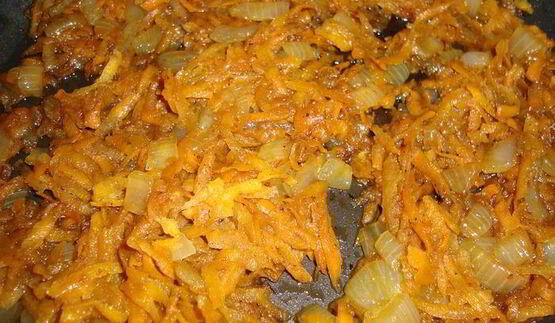 гороховая каша с мускатным орехом и соевым соусом