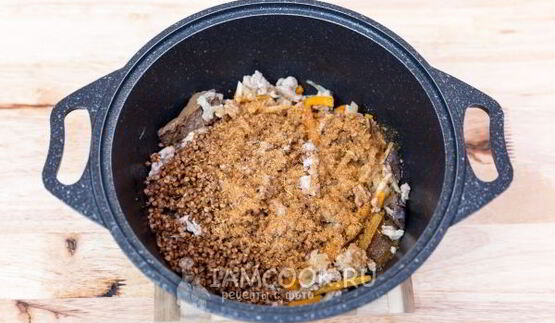 гречка с фаршем и грибами