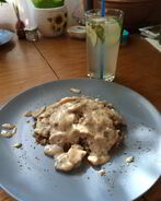 Гречка с грибами и белым соусом