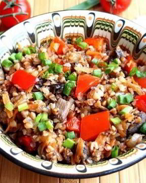Гречка с грибами и овощами