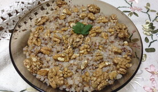 гречневая каша с чесноком и грецкими орехами