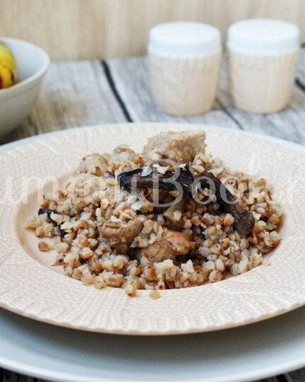 Рецепт гречневой каши с мясом и грибами в мультиварке