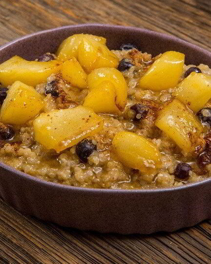 Рецепт каши из киноа с соте из груш