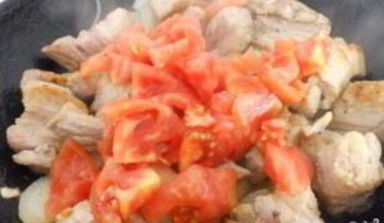 каша пшеничная со свининой