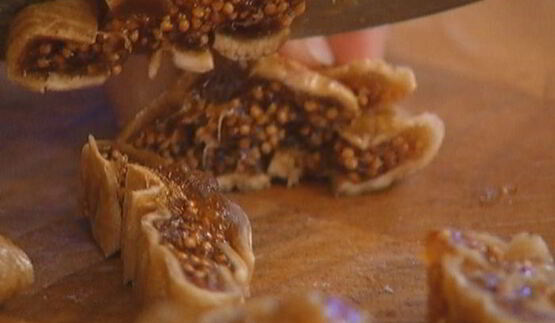 каша с отрубями, миндалем и сухофруктами