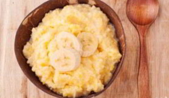 кукурузная каша с бананом