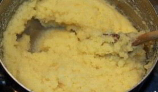 кукурузная каша в горшочке