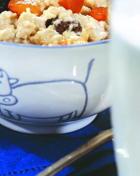 Овсяная каша с сухофруктами