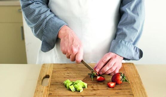 овсяная каша с ягодами и ореховой пастой