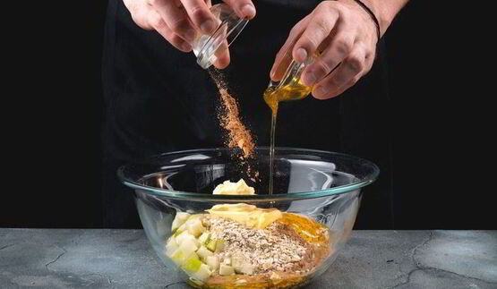 запеченная овсяная каша с яблоками и орехами