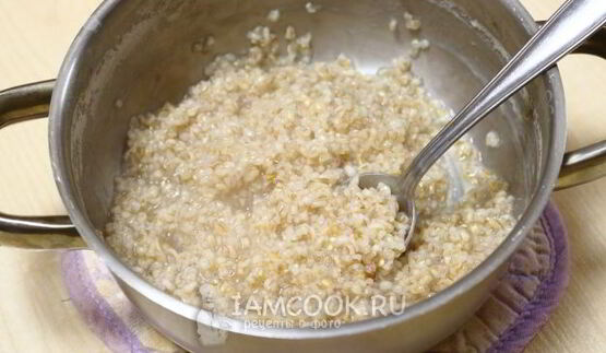 пшеничная каша с яблоками