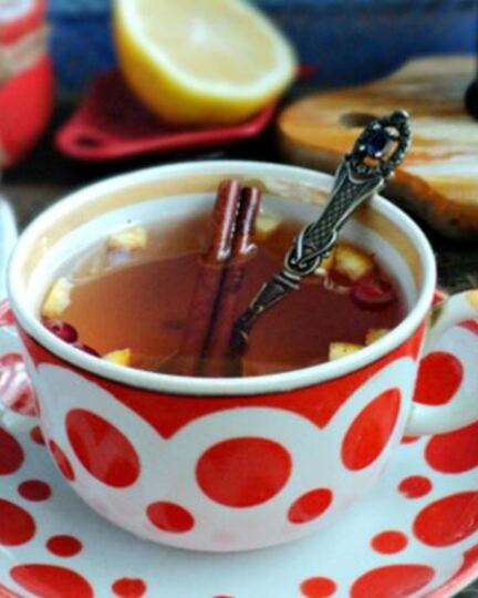 Рецепт чая с апельсиновой коркой, клюквой и корицей