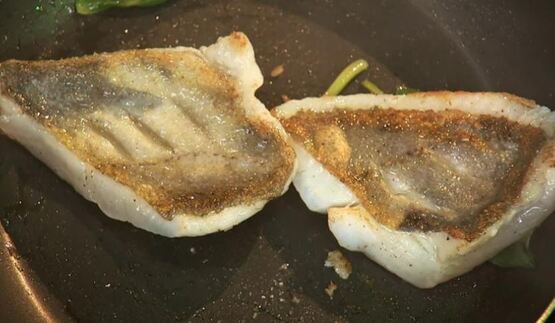 рыба святого петра с чайным соусом бергамот