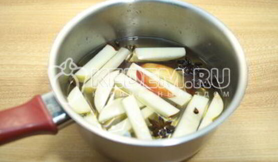 яблочный глинтвейн