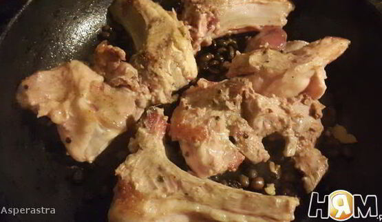 баранина на кофейных зернах