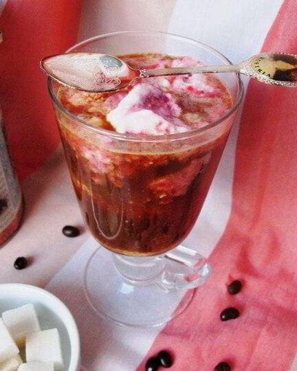 Рецепт кофе глясе с клубничным сорбе