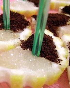 Лимонные ломтики с кофе