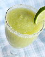 Коктейль из яблока и сельдерея