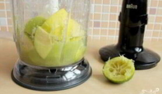 коктейль из яблока и сельдерея