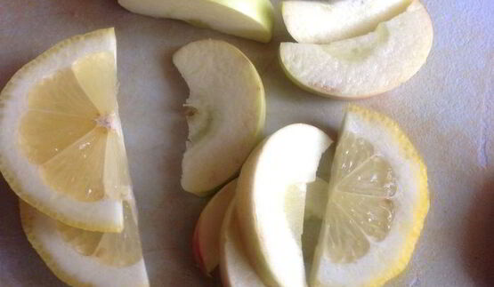 коктейль яблочный с корицей