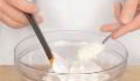 креветочный коктейль с томатным дипом