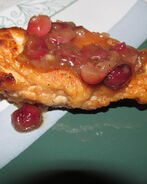 Куриные грудки с кленовым сиропом и клюквой