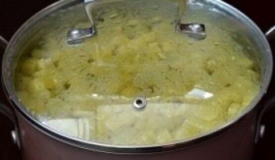 квас из ревеня