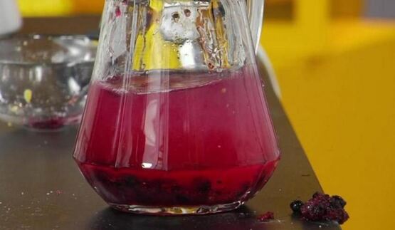 черничный лимонад