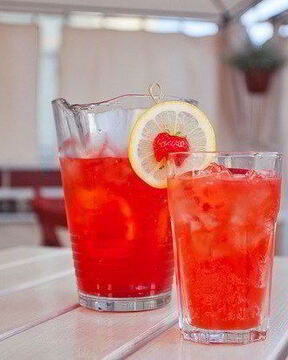 Клубничный газированный лимонад Шик