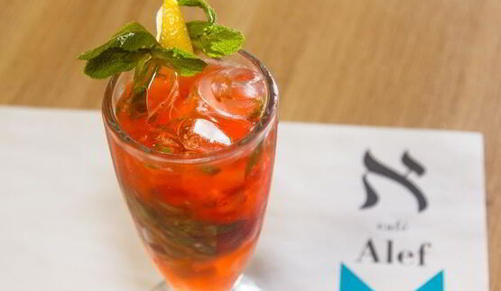 клубничный лимонад