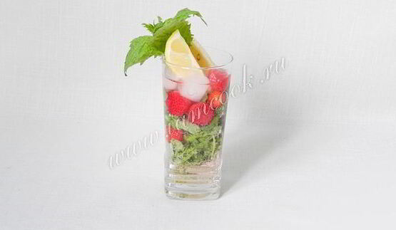 клубничный мохито, безалкогольный