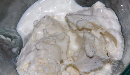 молочный коктейль с мороженым