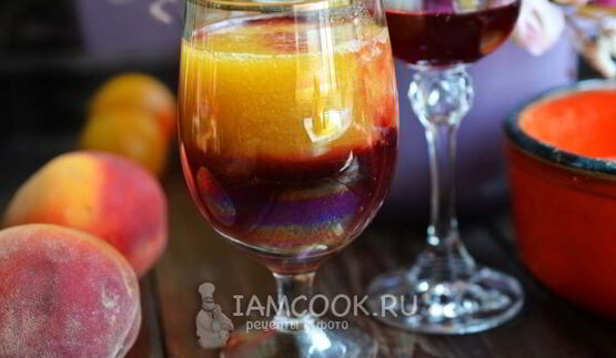 персиковый коктейль с красным вином
