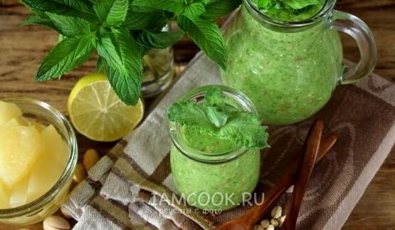 ананасово-мятный смузи с фисташками