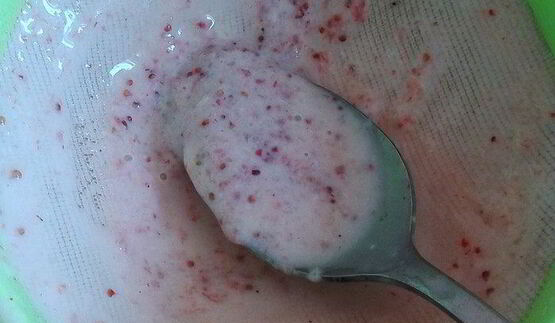 клубнично-банановый смузи с клетчаткой из семян льна